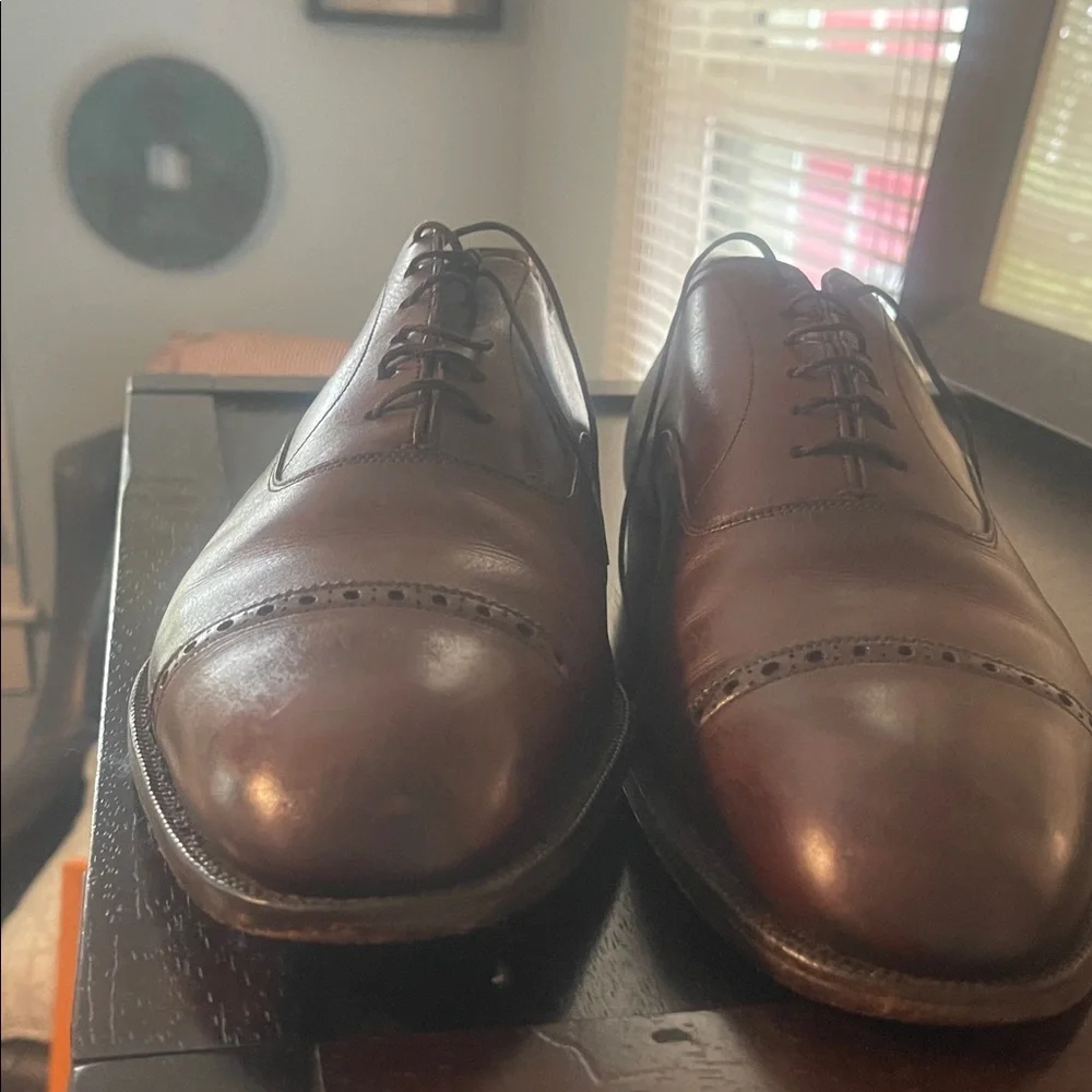Elegant Brown Leather Men's Oxfords